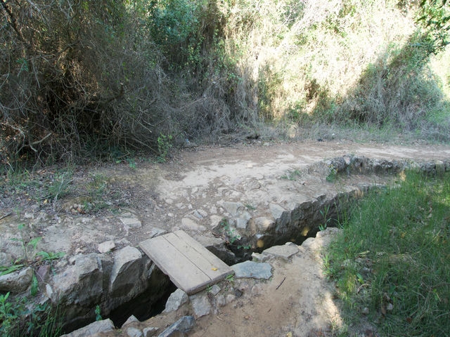 Cruzamos la Acequia