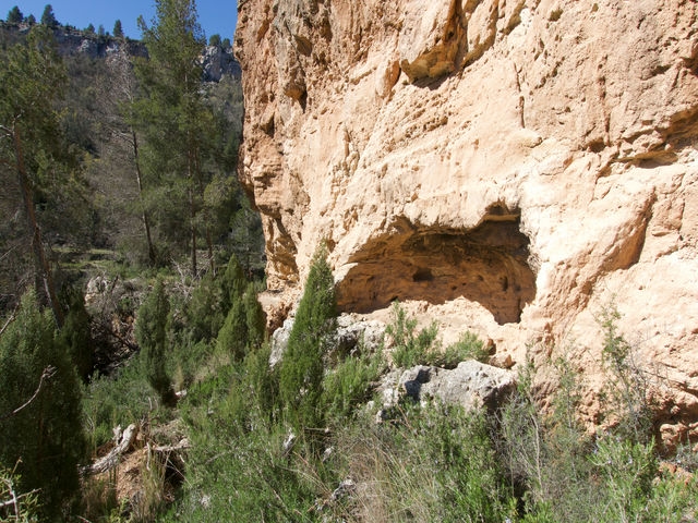 Cuevas de la Hoz
